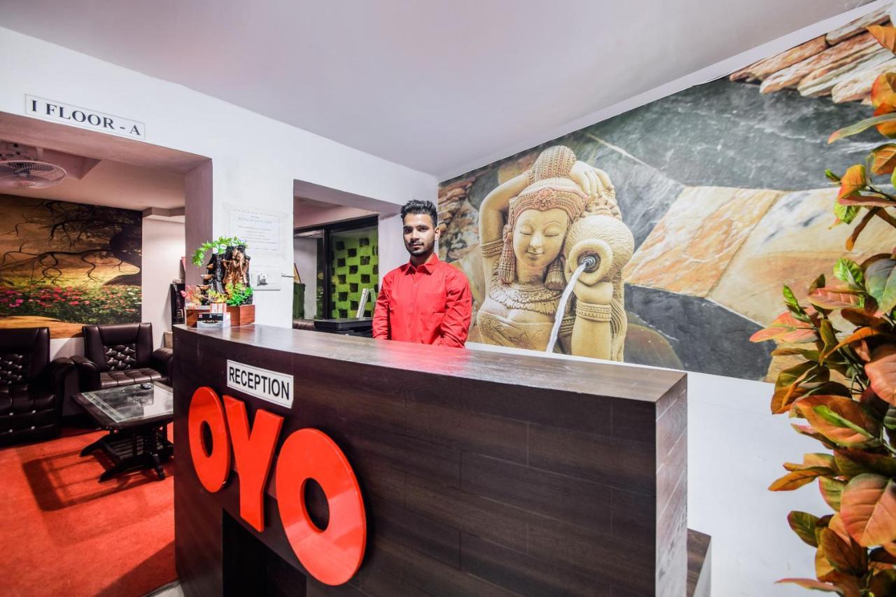 Oyo 23296 Hotel Quality Time อุเดเปอร์ ภายนอก รูปภาพ