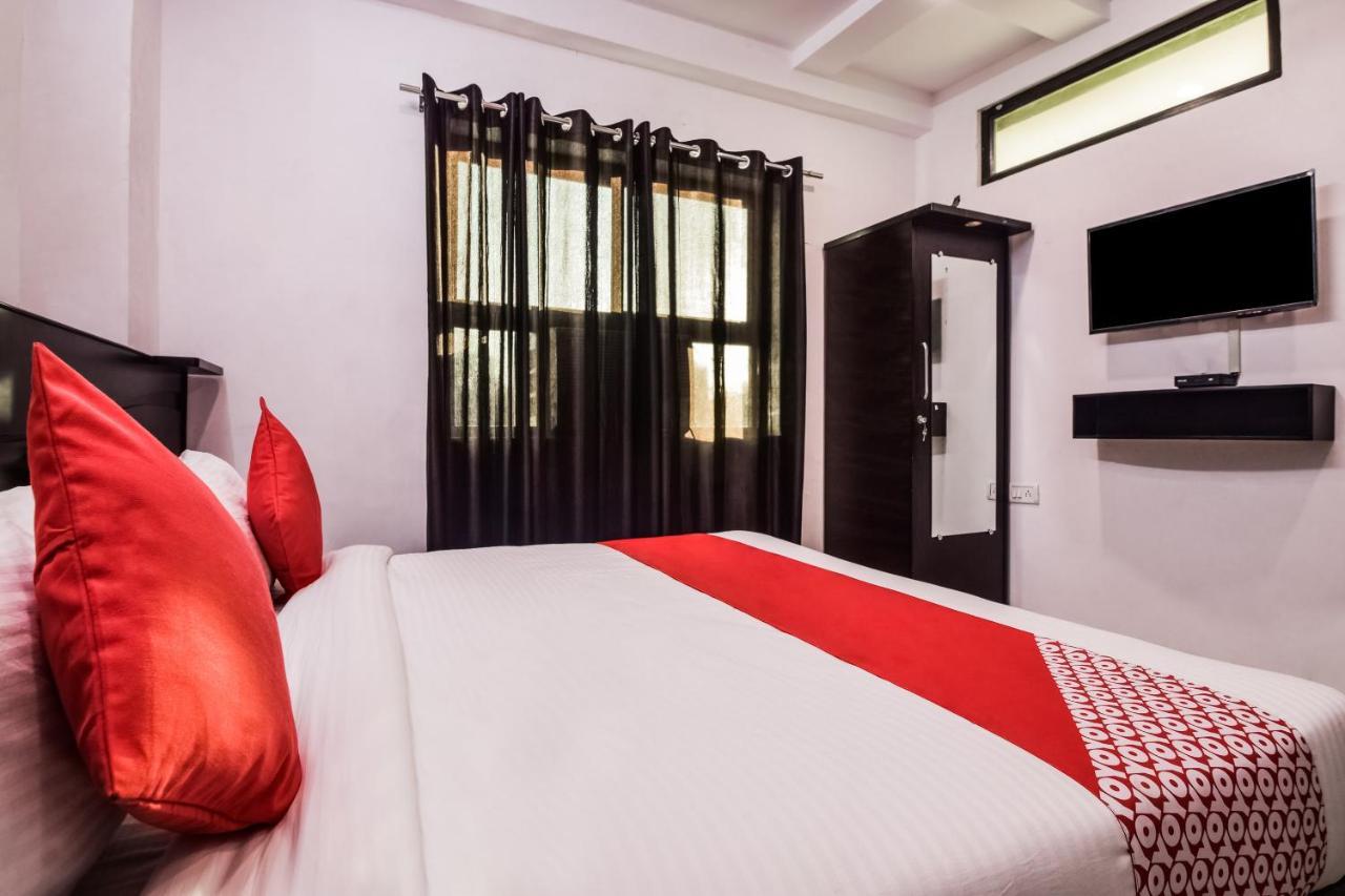 Oyo 23296 Hotel Quality Time อุเดเปอร์ ภายนอก รูปภาพ