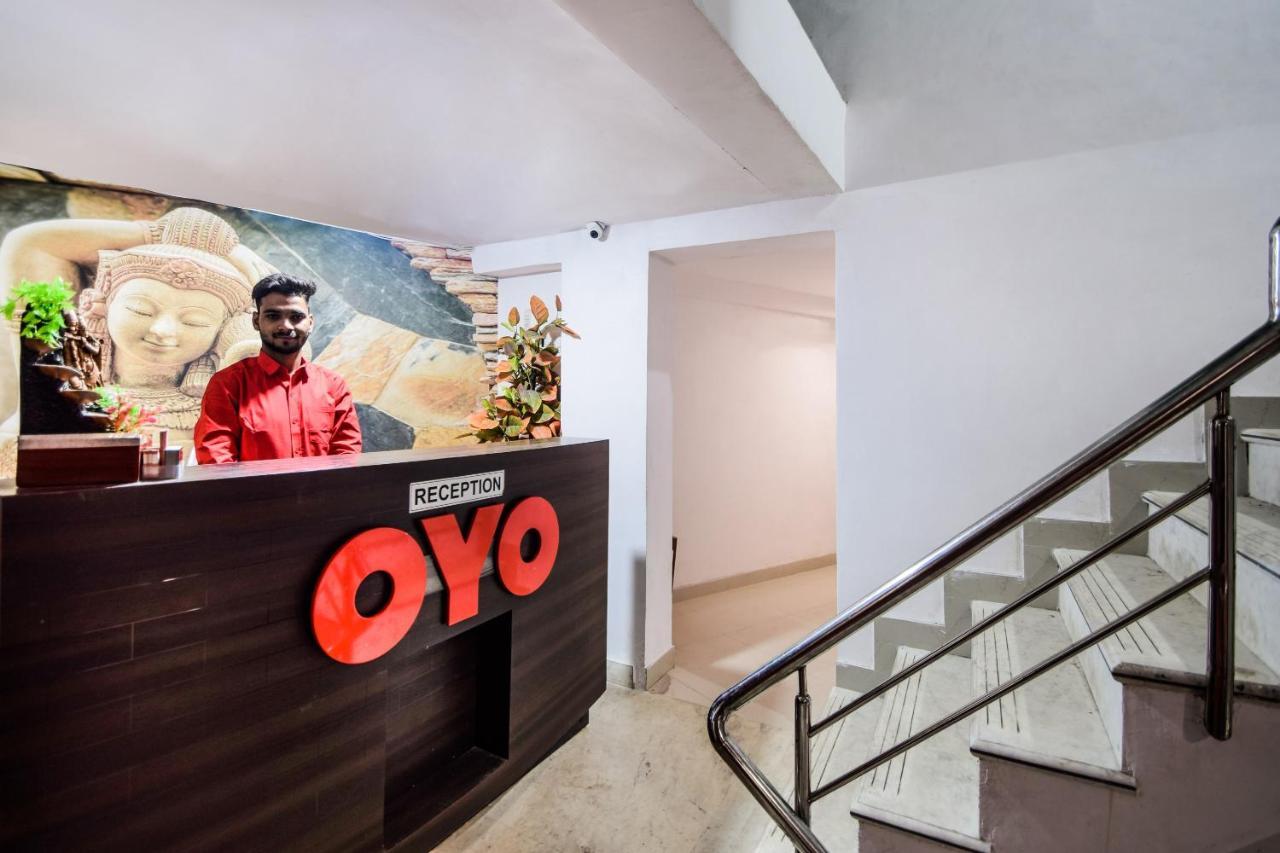 Oyo 23296 Hotel Quality Time อุเดเปอร์ ภายนอก รูปภาพ