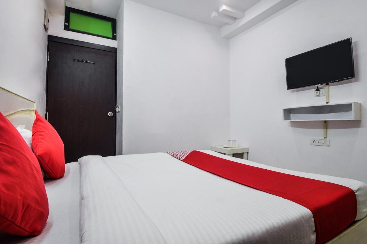 Oyo 23296 Hotel Quality Time อุเดเปอร์ ภายนอก รูปภาพ