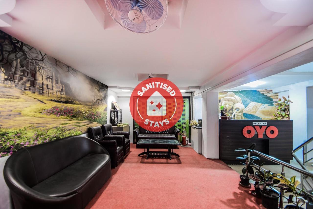 Oyo 23296 Hotel Quality Time อุเดเปอร์ ภายนอก รูปภาพ